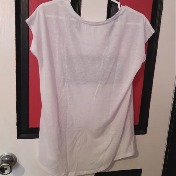 'Unavaible' T-Shirt - Picture 2 of 3